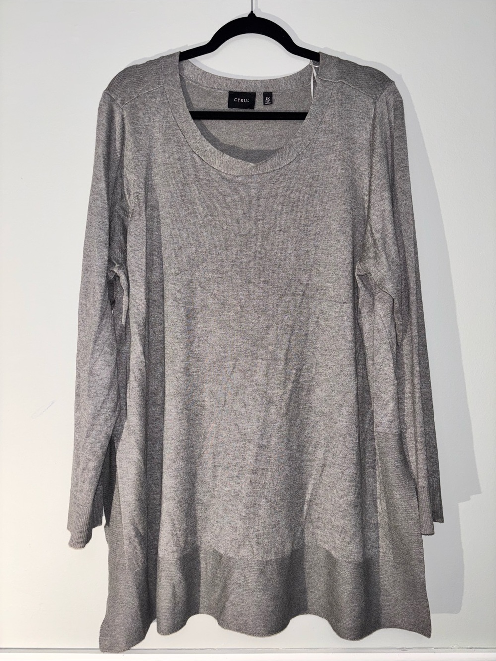 Cyrus Light Gray Scoop Neck Long Sleeve Tunic